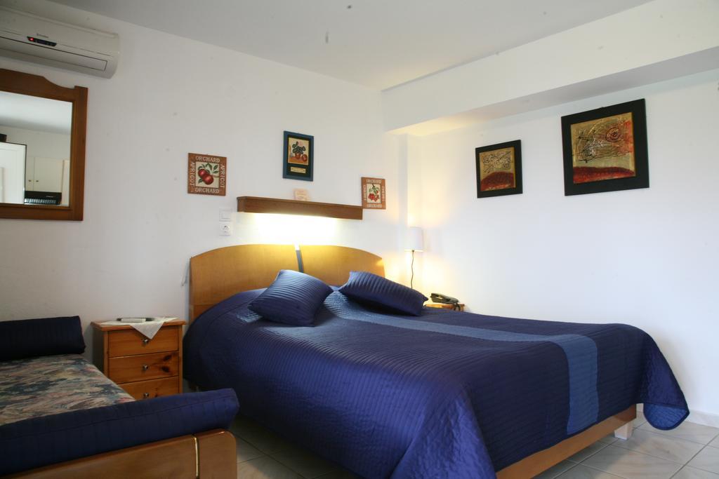 Aigli Apartments Nea Anchialos Exterior photo